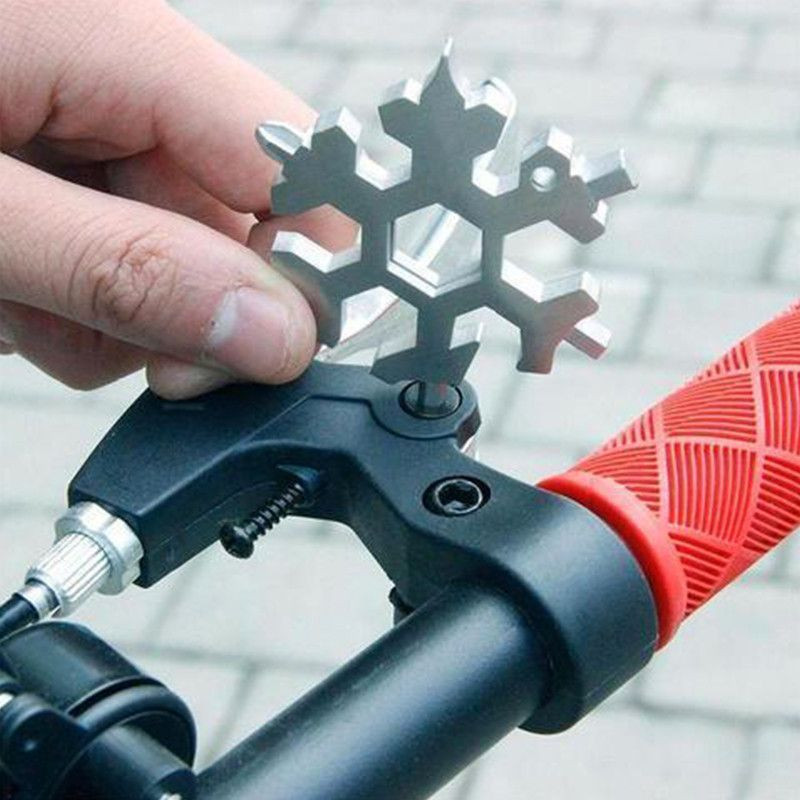 SNOWFLAKE - Outil Multifonctions 18-en-1 en Acier Inoxydable