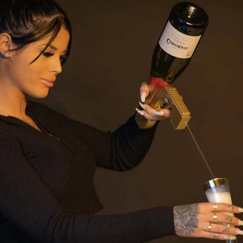 CHAMPAGNE SPRAY GUN : Pistolet Distributeur de Champagne et Boissons Idéal pour les Soirées
