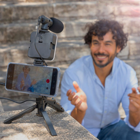 Kit de Vlogging avec Lampe LED, Microphone, Trépied et Support Smartphone - PLODNI