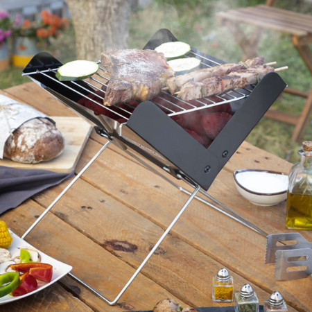 Réunissez vos amis autour du MINIGRILL pour des grillades en extérieur