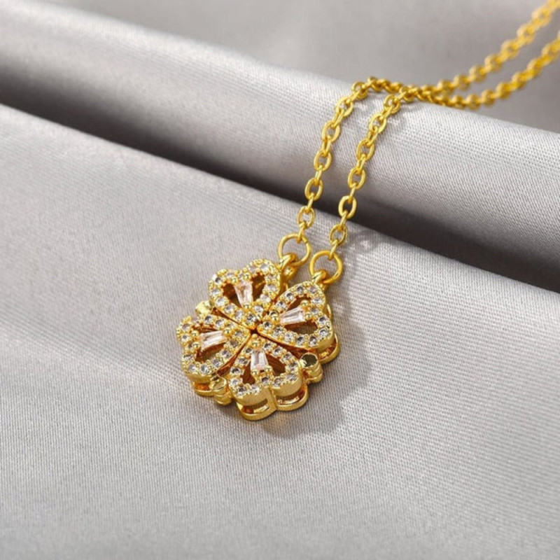 CLOVHEART : Collier Pendentif Trèfle à 4 Feuilles Magnétique en Forme de Cœur