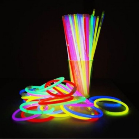 100 Bâtons Fluorescents avec Connecteurs - Illuminez vos moments avec ce kit lumineux