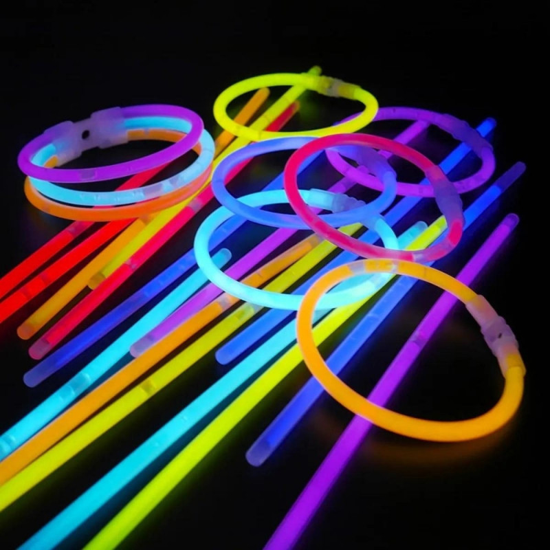 100 Bâtons Fluorescents avec Connecteurs - Illuminez vos moments avec ce kit lumineux