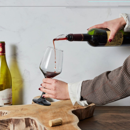 Refroidisseur de Vin 2-en-1 Bâton de Refroidissement et Aérateur en Acier Inoxydable avec Bec Verseur Intégré