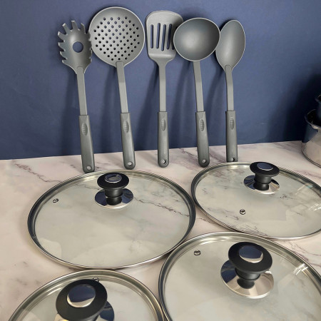 AM5535 : Batterie de Cuisine 15 Pièces Arthur Martin Poêles et Casseroles en Acier Inoxydable avec Accessoires