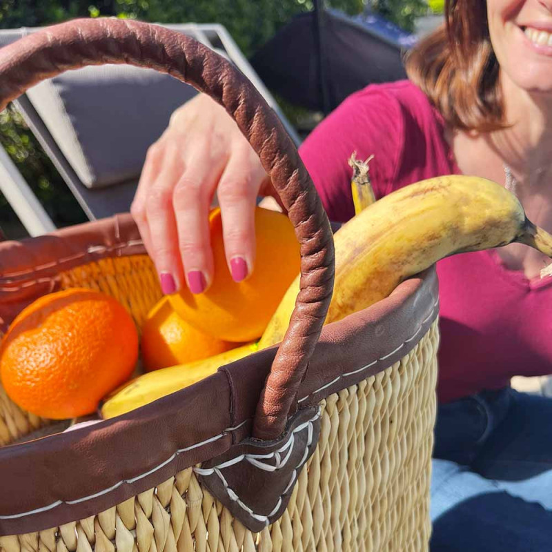 Panier Tressé Cabas Rectangulaire Évasé en Jonc Naturel avec Finitions et Poignées en Cuir