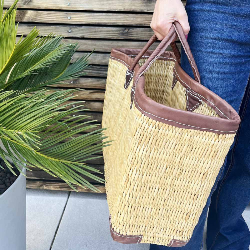 Panier Tressé Cabas Rectangulaire Évasé en Jonc Naturel avec Finitions et Poignées en Cuir