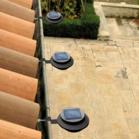 Pack de 3 Lampes Solaires pour Gouttière: Éclairez Votre Jardin ou Terrasse Facilement !