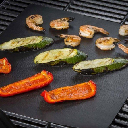 Feuille de Cuisson BBQ Antiadhésive et Réutilisable pour Plancha  Barbecue