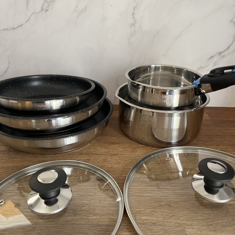 AM2493 : Batterie de Cuisine 8 Pièces Arthur Martin Poêles et Casseroles en Inox avec Accessoires, Tous Feux Dont Induction