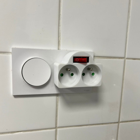 Biplite 2 Prises avec Interrupteur Intégré - 2x16A - 230V