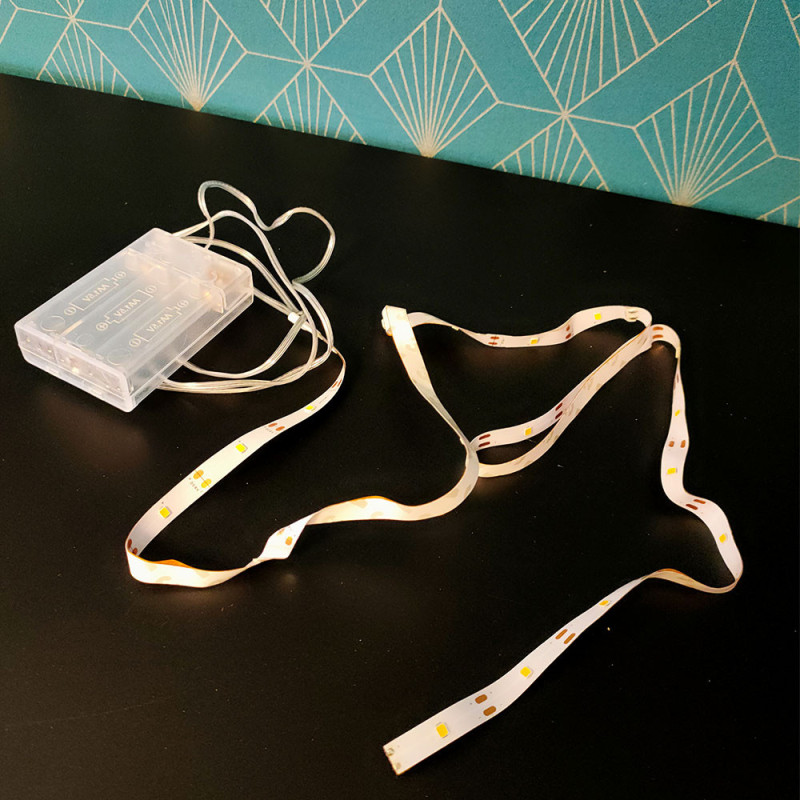 Ruban LED 1 mètre adhésif, lumière blanche, autonome et pratique