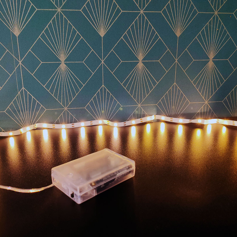 Ruban LED 1 mètre adhésif, lumière blanche, autonome et pratique