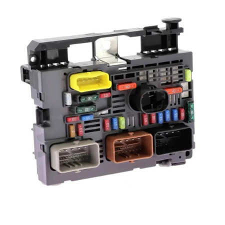 Boîte à Fusibles Moteur 70 Pôles Compatible Citroën / Peugeot / Fiat – OEM 9664706080 / 9664706180
