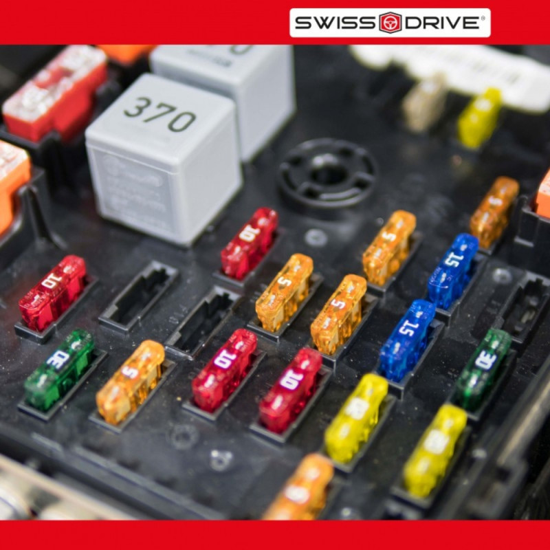 Boîte 26 Fusibles Auto SWISS DRIVE 2A à 75A avec Pince et Testeur 12V – Kit Complet Indispensable pour Véhicule