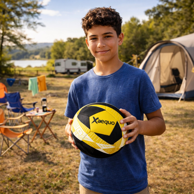 Ballon de Football Taille 5 en Néoprène Soft – Idéal Plage & Jardin, Résistant à l’Eau, Confort de Jeu Optimal