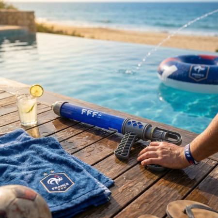 Pistolet Pompe à Eau 40 cm – Produit Officiel Équipe de France FFF, Lanceur d’Eau pour Jeux de Piscine et Plage