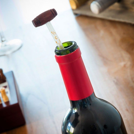 Ensemble d'Accessoires à Vin et Échecs (37 Pièces)