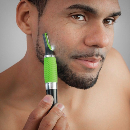 Tondeuse de Précision - Oreille Nez Moustache Barbe MASTER SHAVE