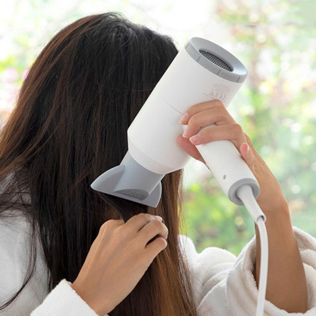 VENTIO : Sèche-Cheveux Ionique Pliable avec Accessoires