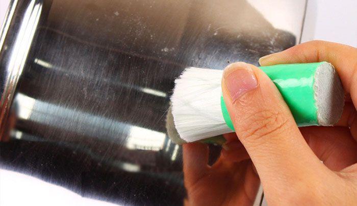 Pack de 2 Brosses Magiques pour le Nettoyage de l'Acier l'Inoxidable Groupon