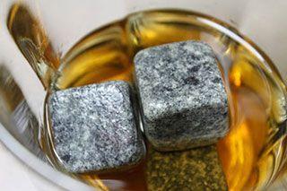 Aretica Whisky Stone Stones - Pour un vrai whisky sur les rochers - Pierres  naturelles